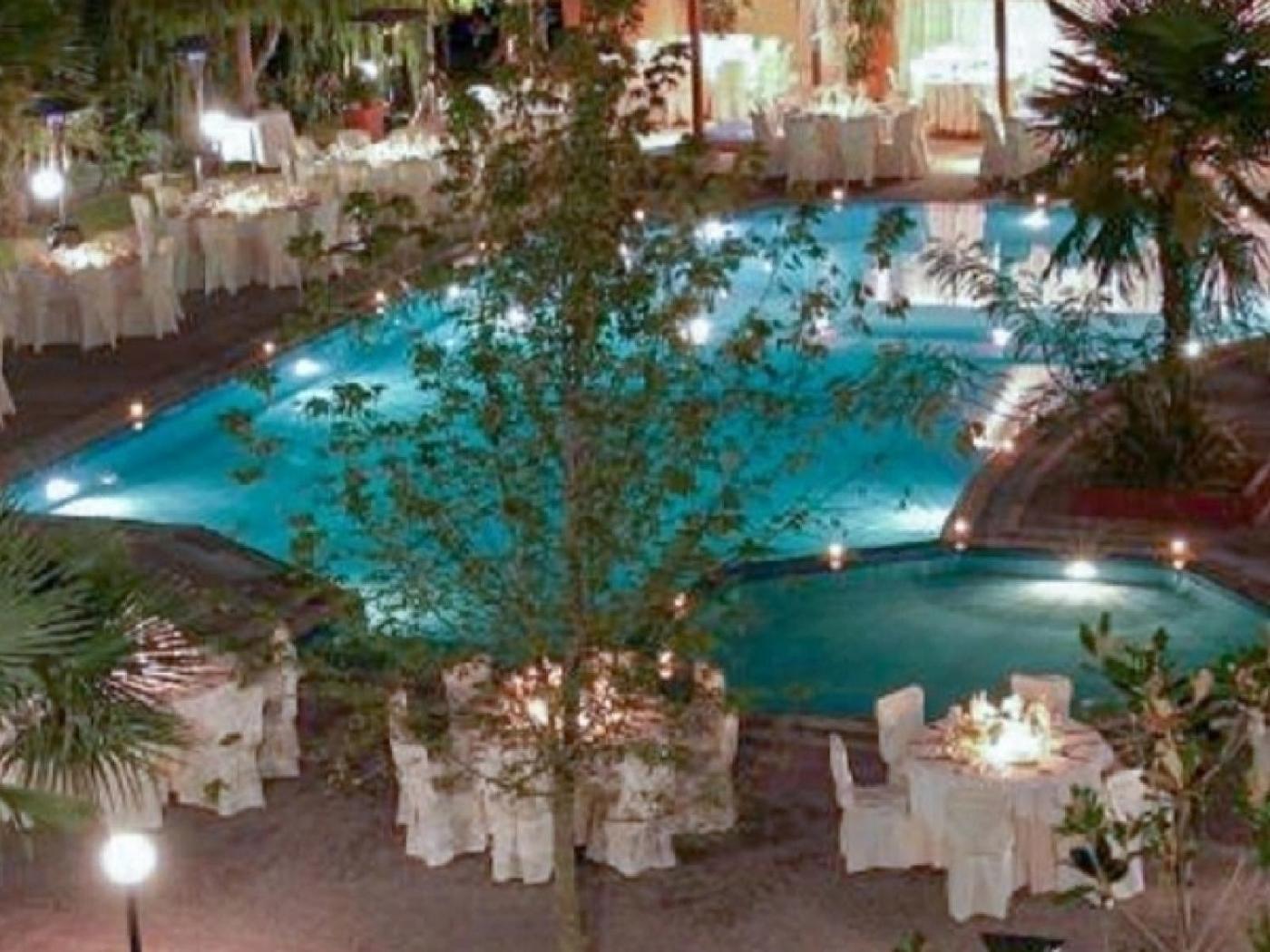 Four Seasons Hotel Trílofon Eksteriør billede